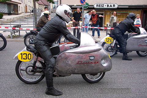 看透朋友虚伪的句子文案