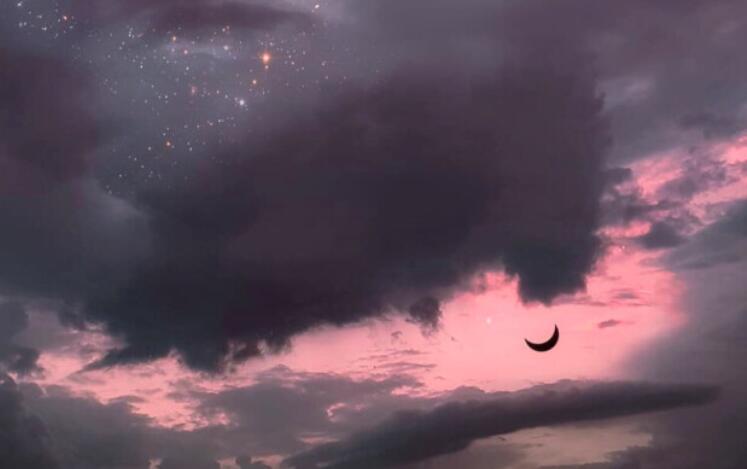 描写黑夜的唯美句子文案安静