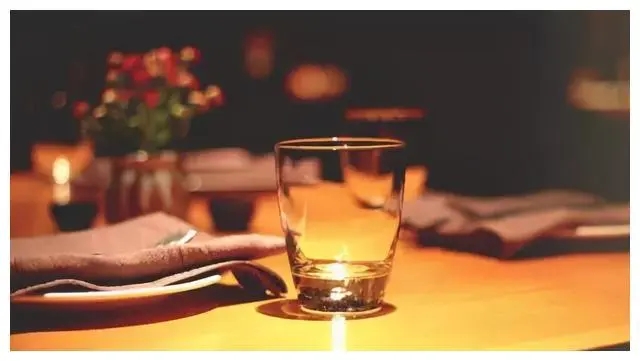 表达心情难过的句子文案发朋友圈