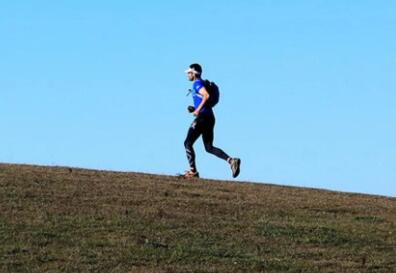 2024拼搏努力正能量的句子文案