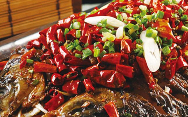 晚上吃烤鱼的心情说说文案