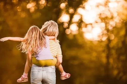 关于节日的英语句子文案