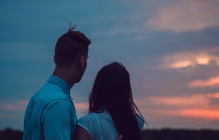 闺蜜分手了安慰的说说文案霸气