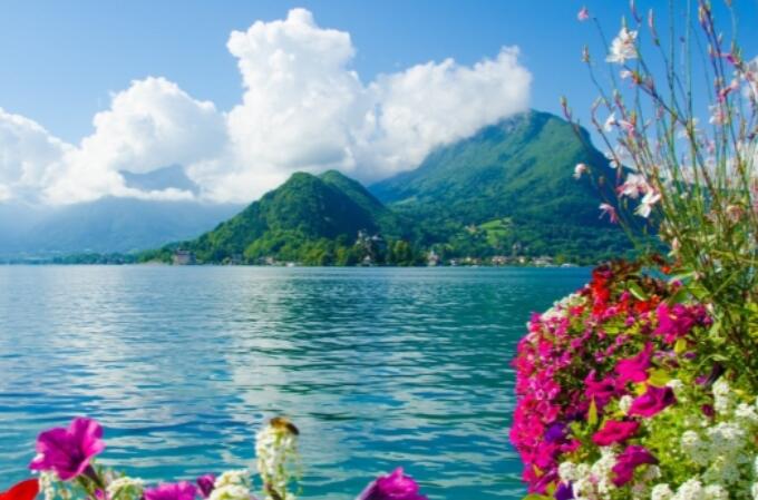 蓝天白云很美的短句