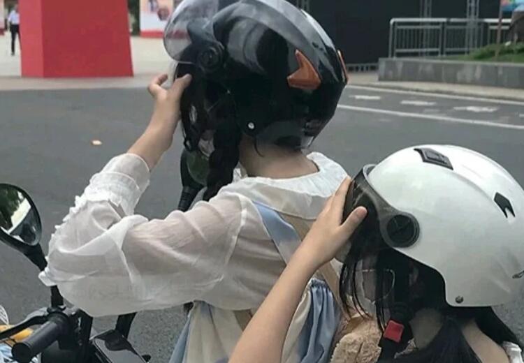 形容闺蜜关系好的句子文案