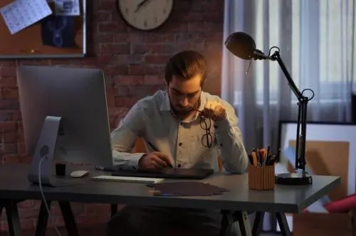 夸赞辛苦加班人的句子文案