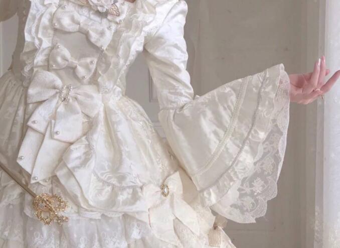 第一次穿裙子的说说文案