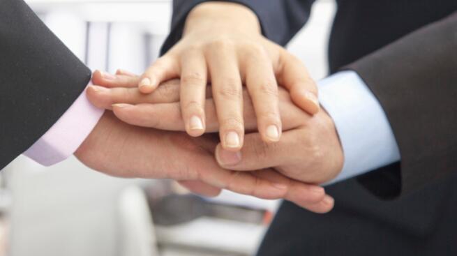 暗示人心险恶的句子文案