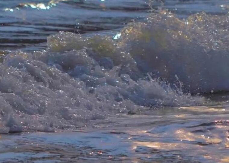 海边发抖音必火的句子文案