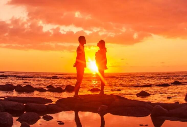 早安坚强让人心疼的句子文案