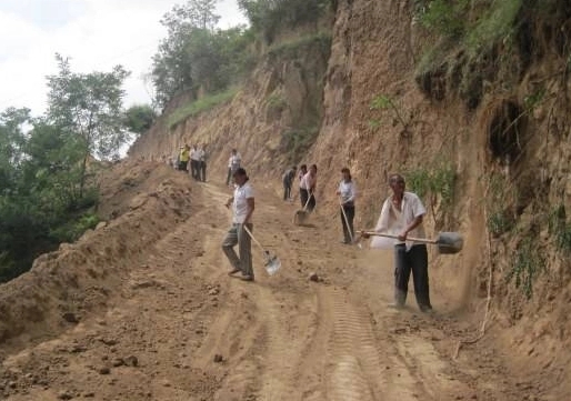 农村修路的说说文案