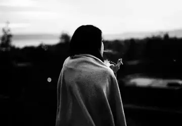 累到心碎的句子文案图片