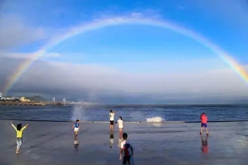 彩虹的一句话怎么写