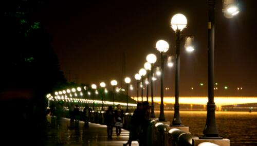 五一都放假我却上班的说说文案