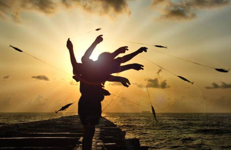 钓鱼发的朋友圈配文