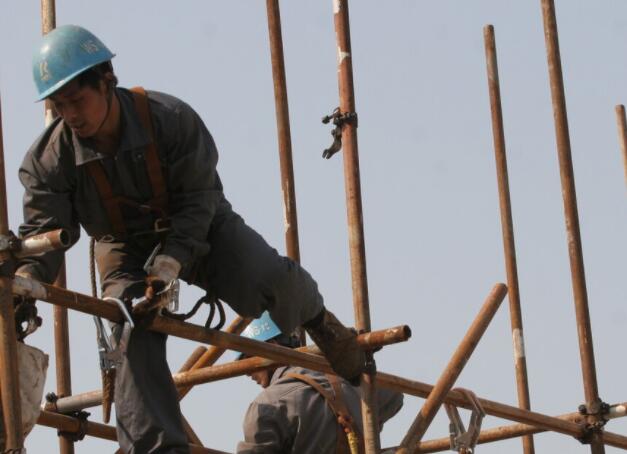 赞扬工地人辛苦的句子文案