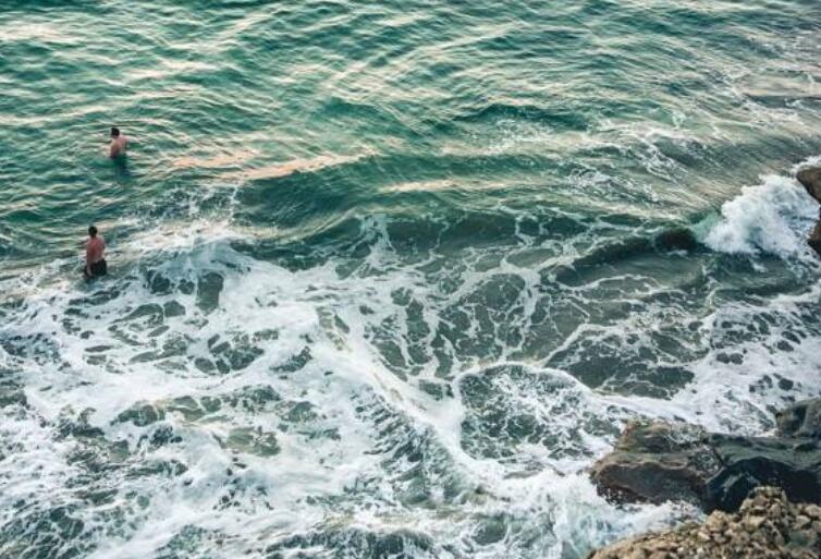 爱情和海的浪漫句子文案