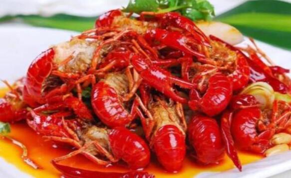 吃龙虾的幽默句子文案