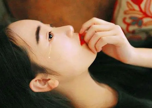 爱情伤心的感悟的句子文案