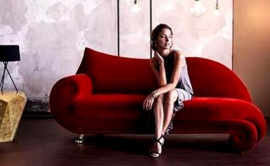 赞美沙发的幽默句子文案