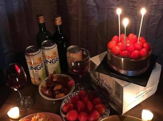 跨年夜适合发的朋友圈2024