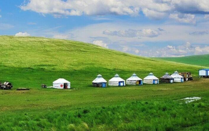 草原发朋友圈的句子文案