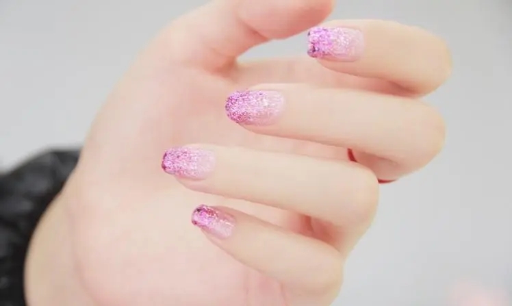 女人做指甲的唯美说说文案