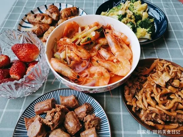 夸赞闺蜜厨艺好的朋友圈