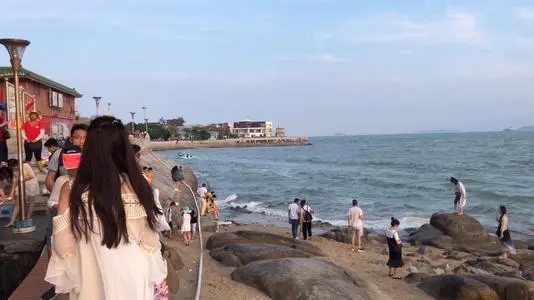 出去溜达发朋友圈