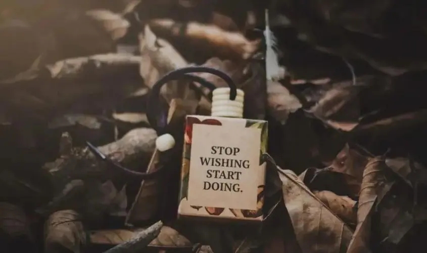 想买衣服的搞笑句子文案