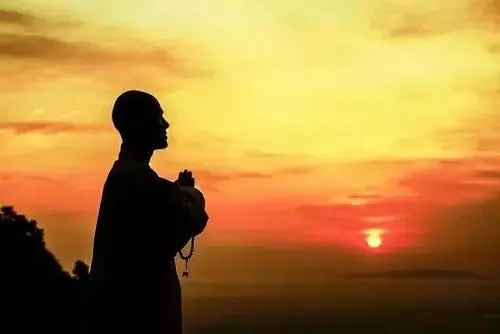 不忘别人恩情的诗句文案