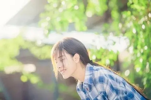 适合小学生发的说说文案女生