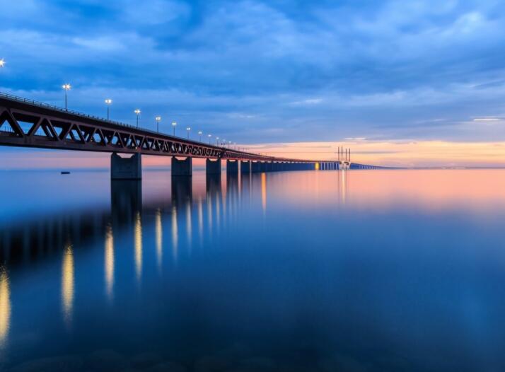 形容夜晚街头的句子文案