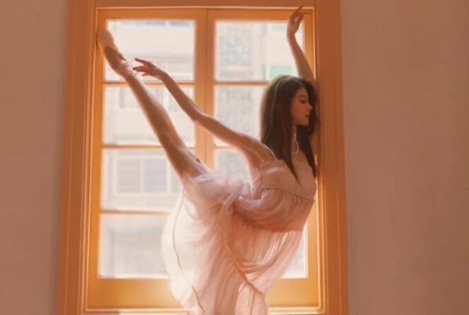 宝贝跳舞怎么发朋友圈