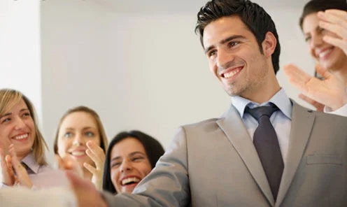 鼓励男人加油的话霸气