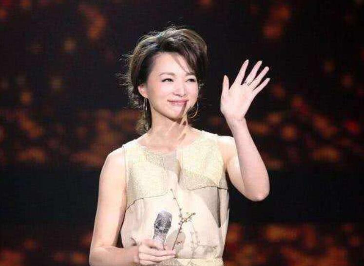 奋斗励志的句子文案董卿