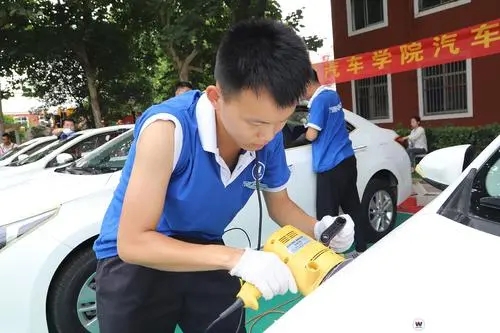 关于修车人的经典句子文案