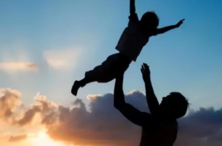 和亲人的朋友圈照片说说文案