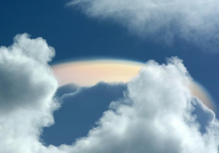 白云的说说短句子文案