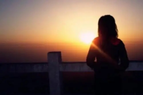 不想离开他难过的句子文案