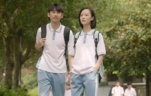 致回不去的青春句子文案简短的