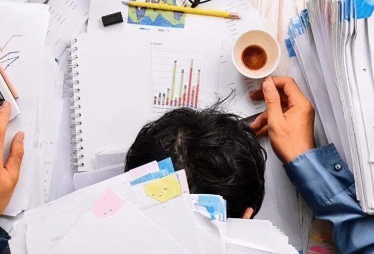 加班的朋友圈怎么发