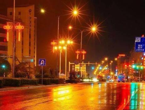 描写夜晚街头的句子文案