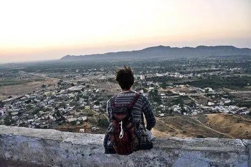 很污很现实的社会句子文案