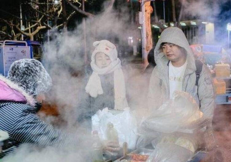 城市的夜归人的句子文案唯美