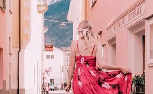 对爱情现实无奈的句子文案