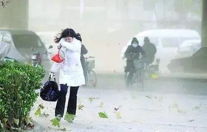 描写刮大风的诗句文案