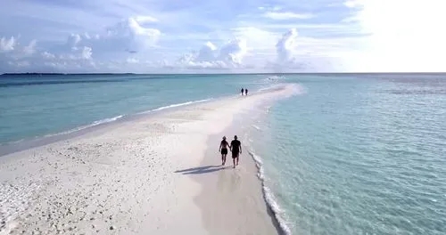 形容海边浪漫的诗句文案