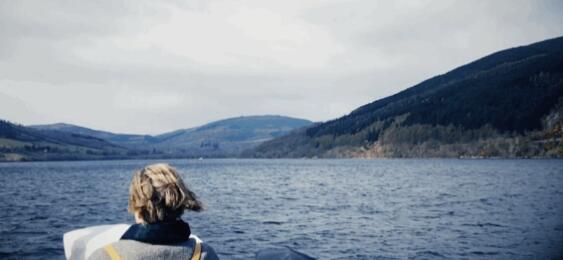 人要靠谱的句子文案