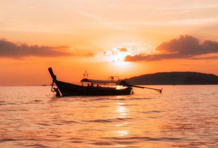 形容一个人寂寞的句子文案说说心情